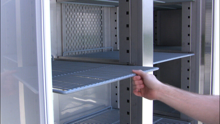 Avantco CFD-3FF 3 Door Reach In Freezer Review Avantco CFD-3FF 3 Door Reach In Freezer Review