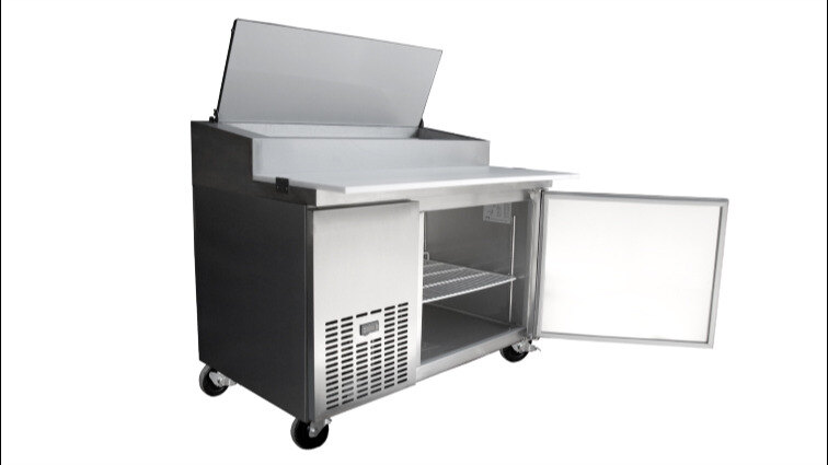 Avantco PICL1 Refrigerated Pizza Prep Table Review Avantco PICL1 Refrigerated Pizza Prep Table Review