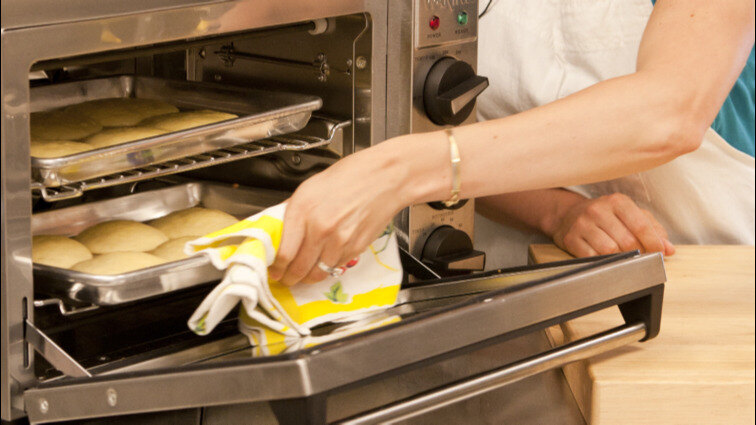 How to Bake Cookies in Your Convection Oven How to Bake Cookies in Your Convection Oven