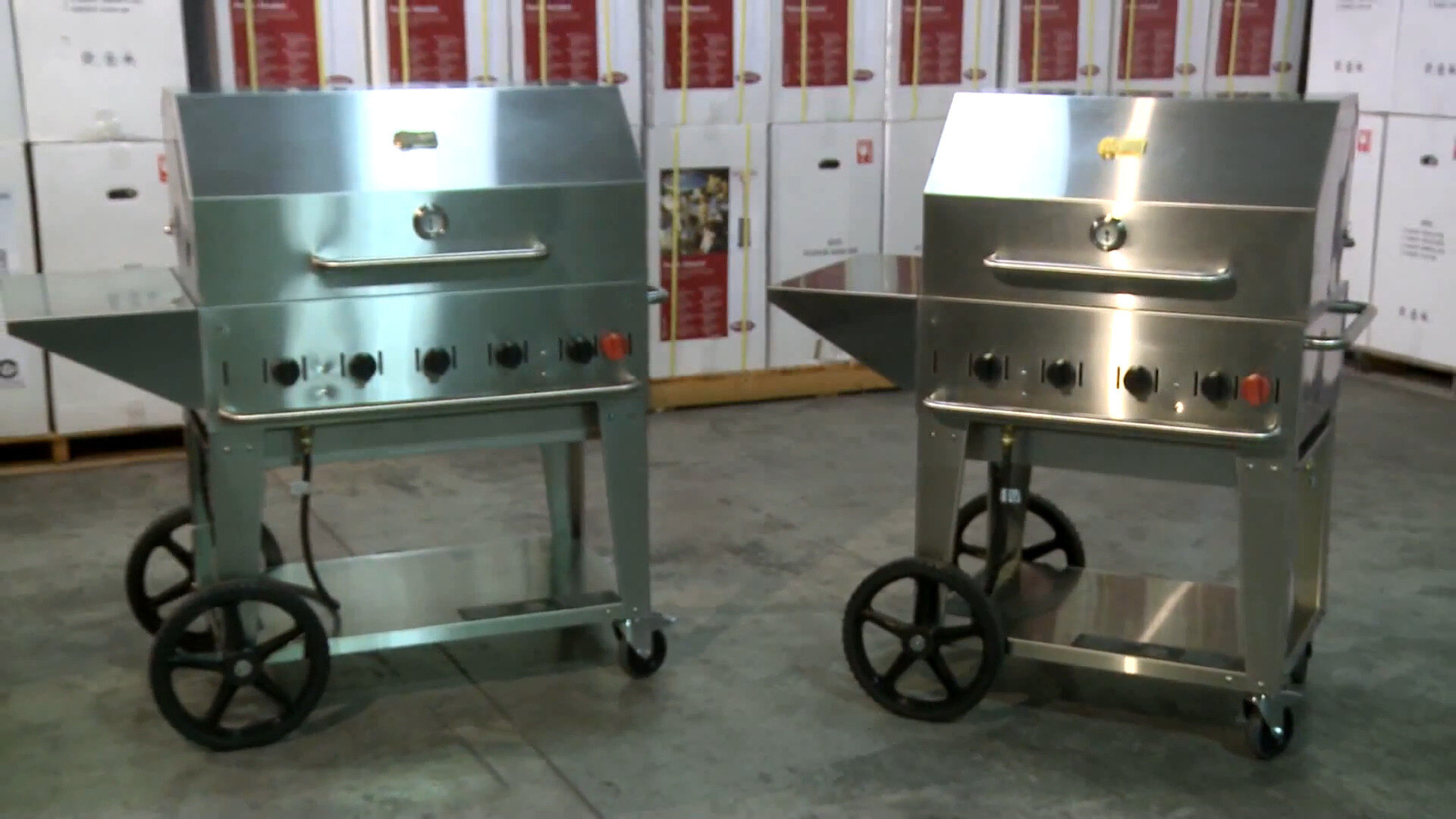 Crown Verity Outdoor Portable Charbroiler Crown Verity Outdoor Portable Charbroiler