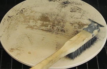 how to clean a pizza stone