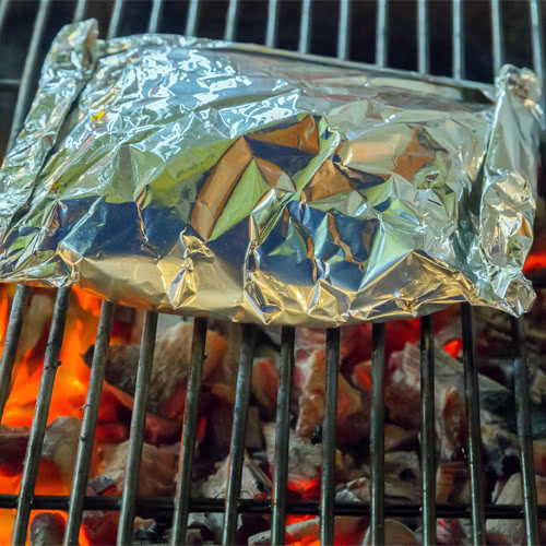 grilling fish in foil