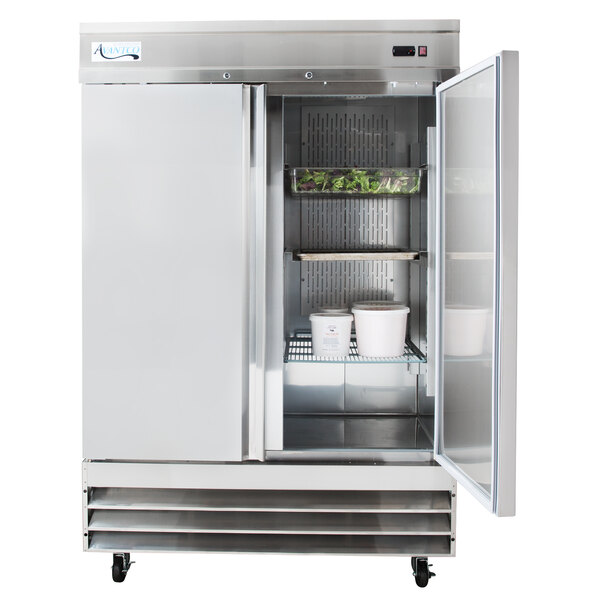 Refrigerator with removable gaskets