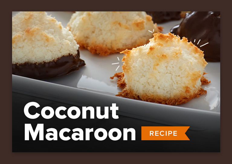 https://cdnimg.webstaurantstore.com/images/blogs/3186/blog-coconut-macaroon-recipe_feature.jpg