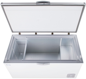 Avantco CF18 Commercial Chest Freezer