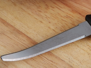 curved grapefruit knife