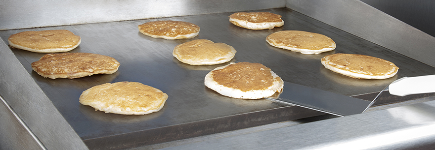 How to Clean a Griddle | WebstaurantStore