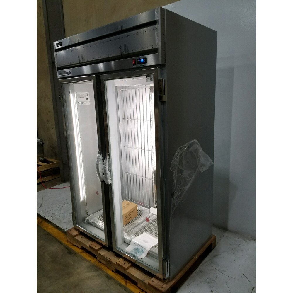 Scratch and Dent BeverageAir HR21G Horizon Series 52" Top Mounted