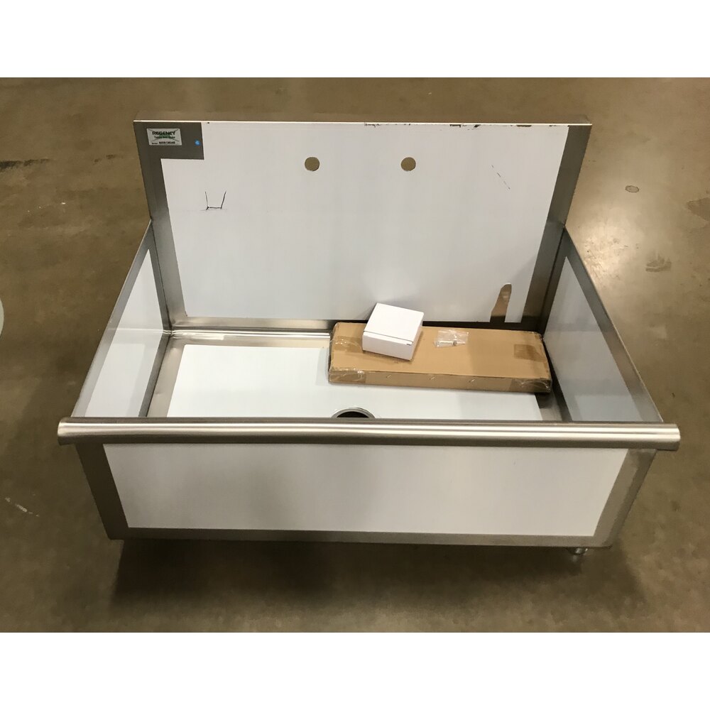 Scratch and Dent Regency 36" 16Gauge Stainless Steel One Compartment