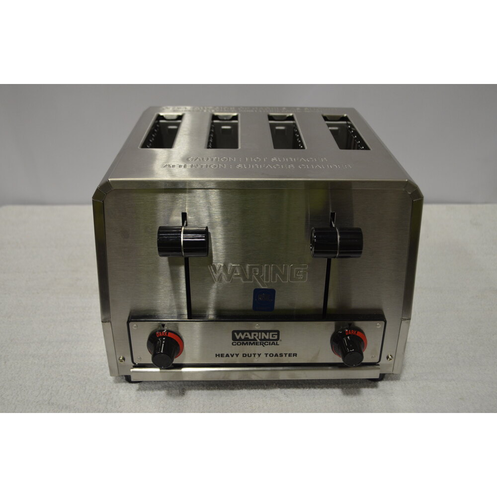 Scratch and Dent Waring WCT800RC Heavy Duty 4 Slice Commercial Toaster 120V