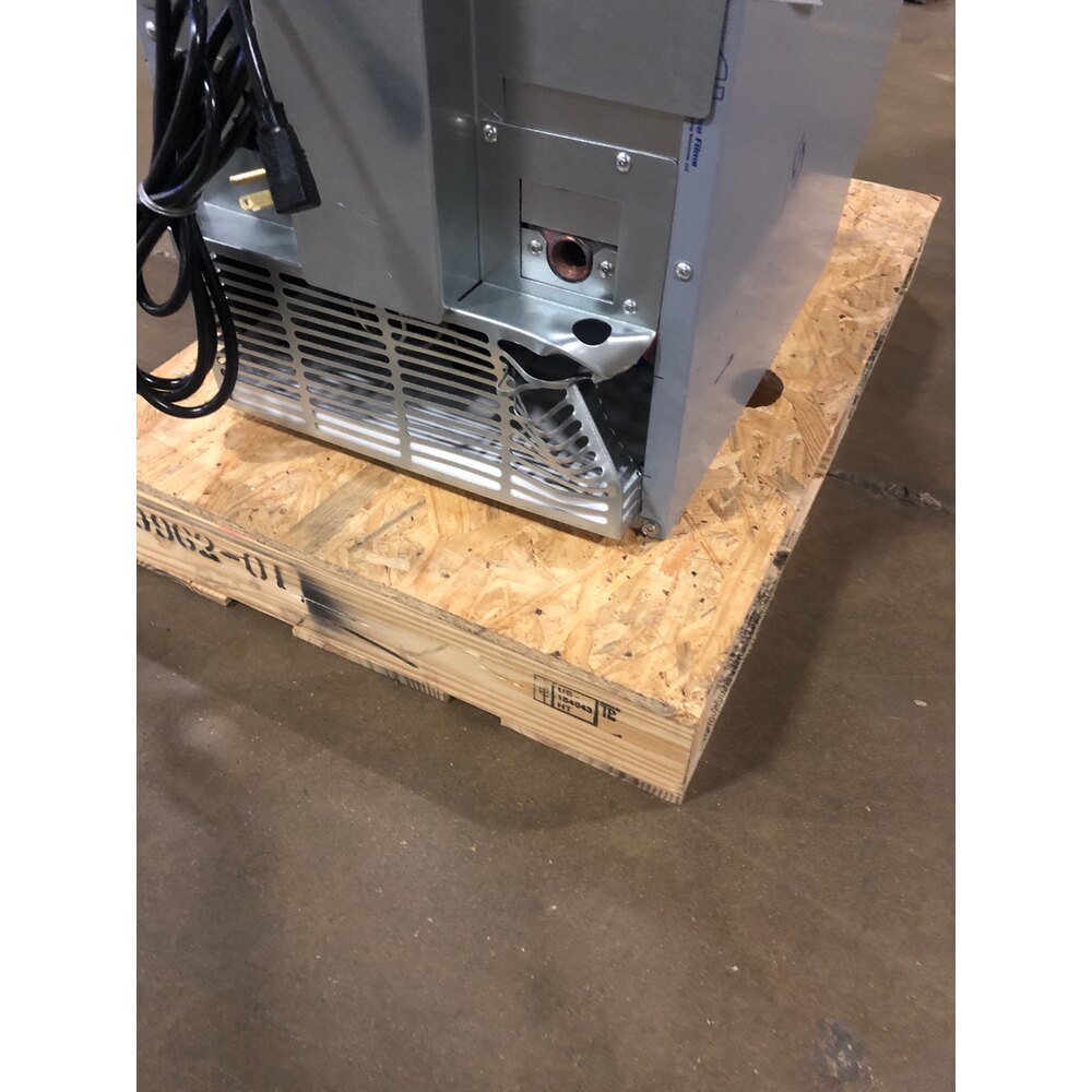 Scratch and Dent Hoshizaki C80BAJAD 14 7/8" ADA Compliant Air Cooled Undercounter Cubelet Ice