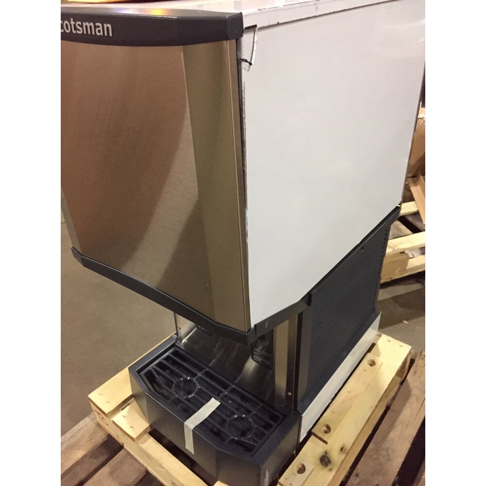 Scratch and Dent Scotsman HID312A1 Meridian Countertop Air Cooled Ice