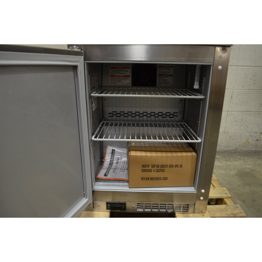Scratch and Dent BeverageAir UCR20HC24 20" Shallow Depth Low Profile