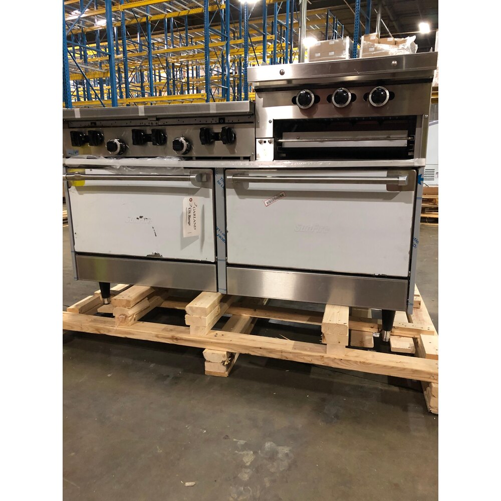 Scratch and Dent Garland SunFire Series X606R24RR Natural Gas 6 Burner