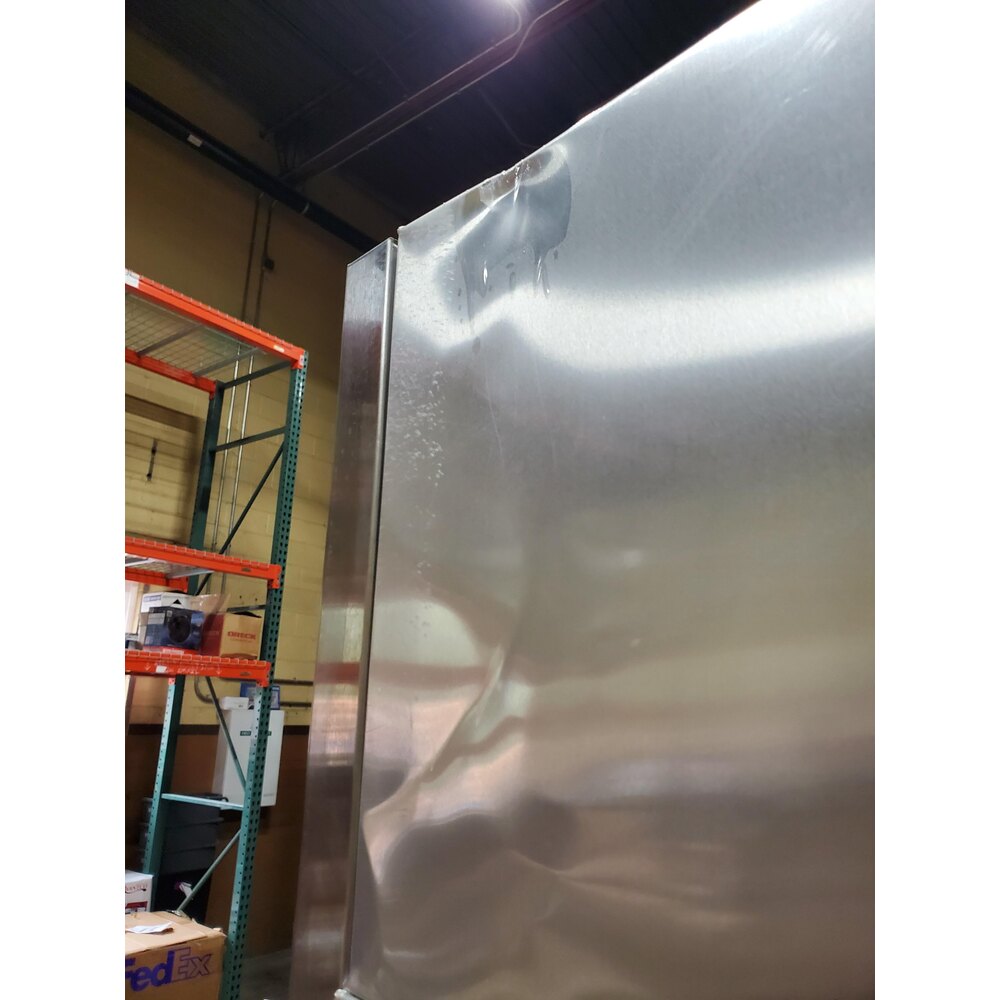 Scratch and Dent Continental Refrigerator 2RN 52" Solid Door ReachIn