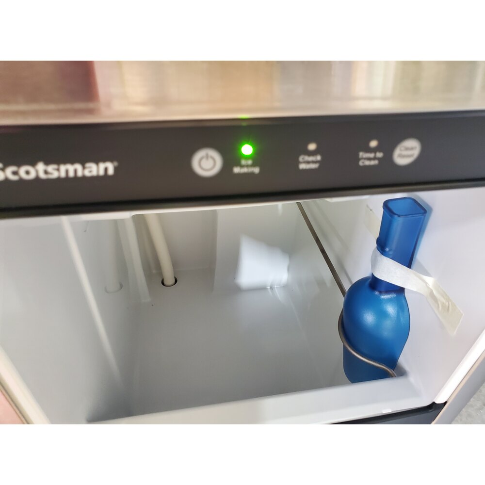 Scratch and Dent Scotsman CU50GA1 14 7/8" Air Cooled Undercounter