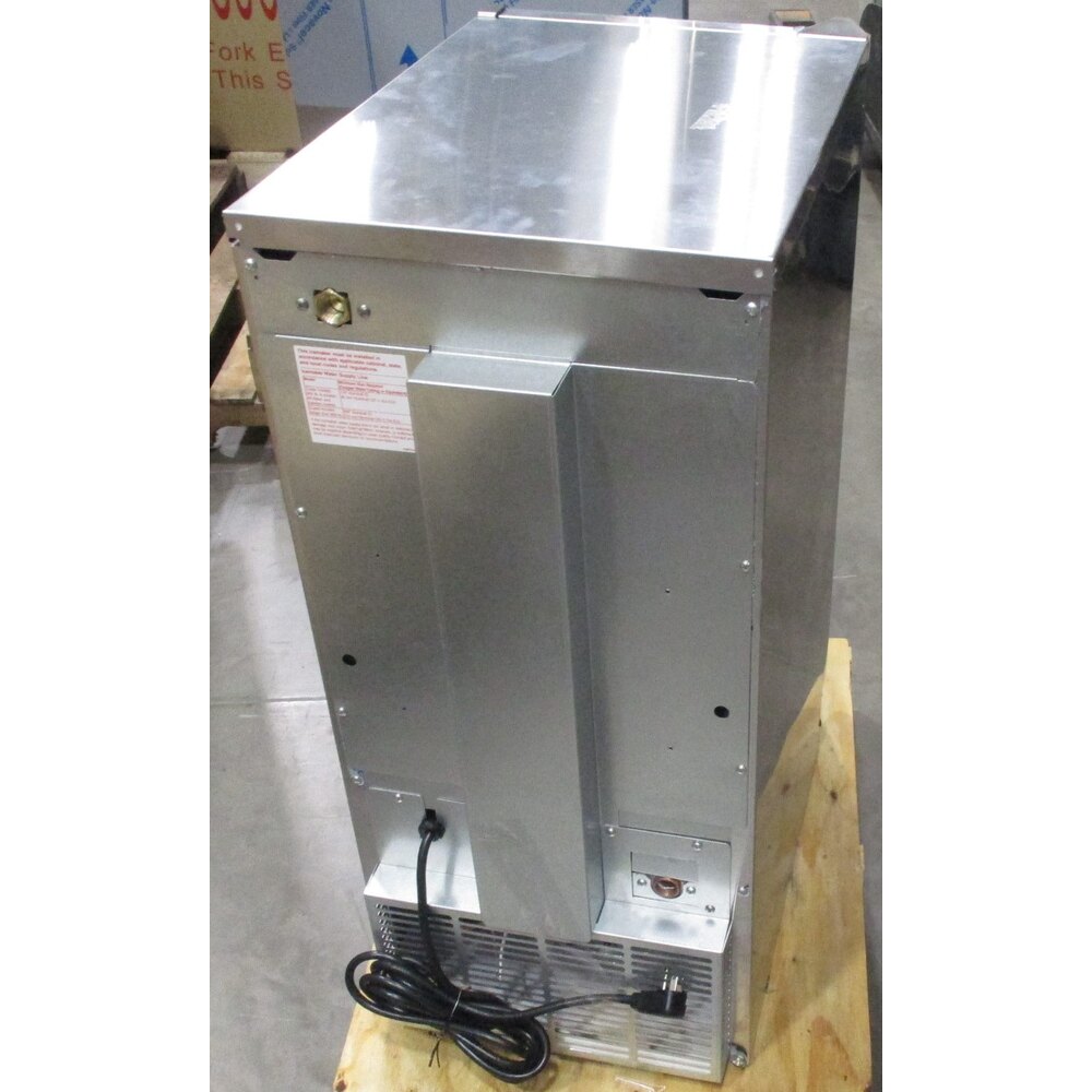 Scratch and Dent Hoshizaki C80BAJ 14 7/8" Air Cooled Undercounter