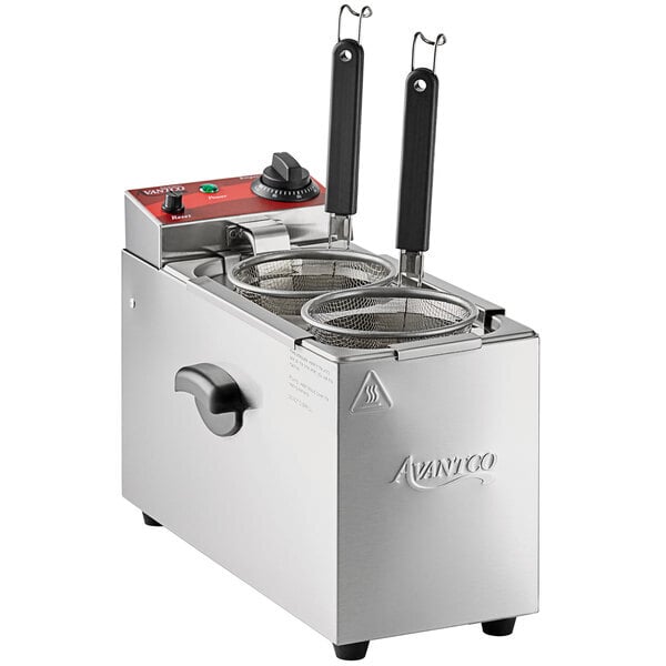 Scratch and Dent Avantco PC101 1 Gallon / 4 Liter Electric Countertop Pasta Cooker - 120V, 1500W