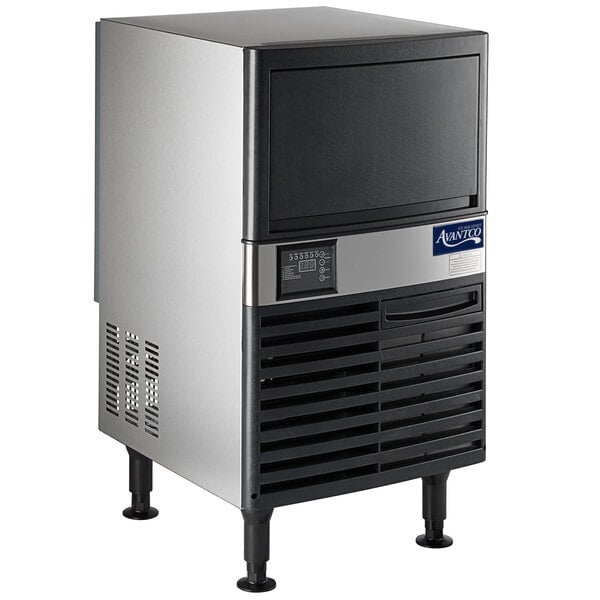 Scratch and Dent Avantco Ice UC-F-120-A 19" Air Cooled Undercounter Full Cube Ice Machine - 129 lb.