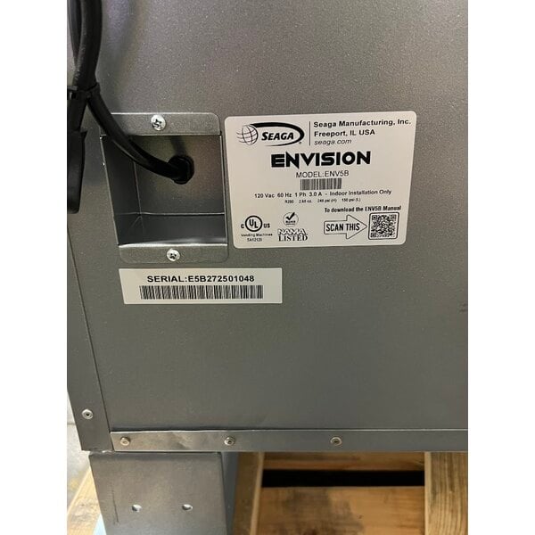 Scratch and Dent Seaga ENV5B 40-Item Refrigerated Vending Machine / Beverage Merchandiser
