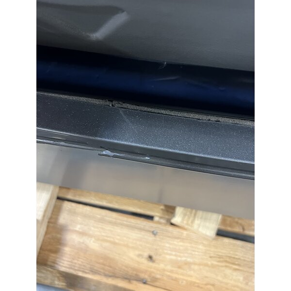 Scratch and Dent Seaga ENV5B 40-Item Refrigerated Vending Machine / Beverage Merchandiser
