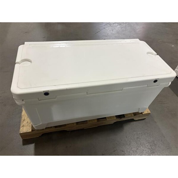 Scratch and Dent CaterGator CG170WH White 170 Qt. Rotomolded Outdoor Cooler / Ice Chest