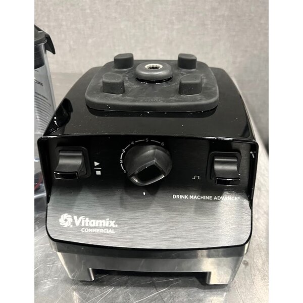 Scratch and Dent Vitamix 62824 Drink Machine Advance 2.3 hp Black Blender with 48 oz. Container - 120V
