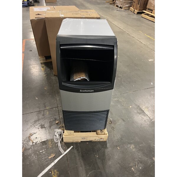 Scratch and Dent Scotsman CU0715MA-1 15" Air Cooled Undercounter Medium Cube Ice Machine - 80 lb.