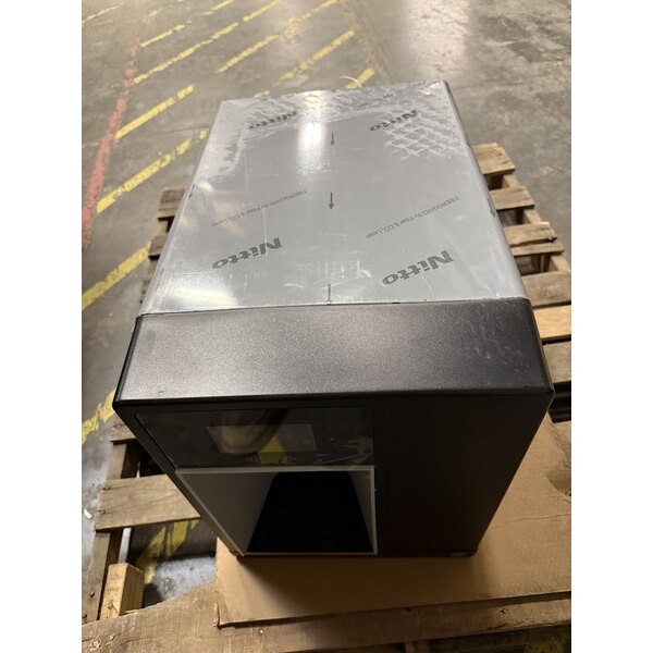 Scratch and Dent Follett 7CI112A-IW-CL-ST-00 Champion 7 Series Air Cooled Chewblet Countertop Ice Maker and Water Dispenser with 7 lb. Bin and Filter - 115V, 100 lb.