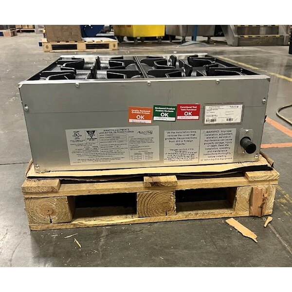 Scratch and Dent Avantco Chef Series CAG-R-4-24 24" 4 Burner Gas Countertop Range - 100,000 BTU