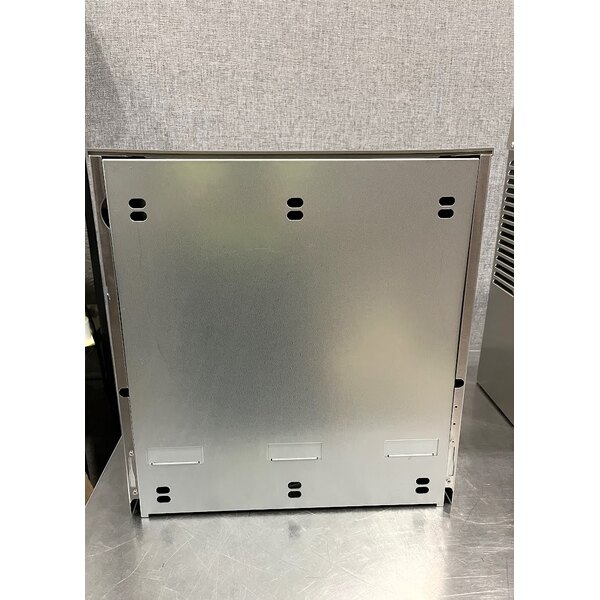 Scratch and Dent Zurn Elkay LZ8WSSSMC EZH2O Stainless Steel 8 GPH Filtered Bottle Filling Station with Touchless Sensor Activation - 115V - Chilled