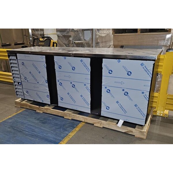 Scratch and Dent Beverage-Air DD94HC-1-B-144 (2) Four Tap Kegerator Beer Dispenser - Black, (5) 1/2 Keg Capacity