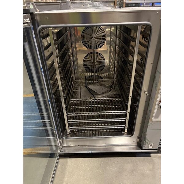 Scratch and Dent Cooking Performance Group OCB210I 10 Pan Full Size Electric Combi Oven with Manual Controls - 208/240V, 3 Phase