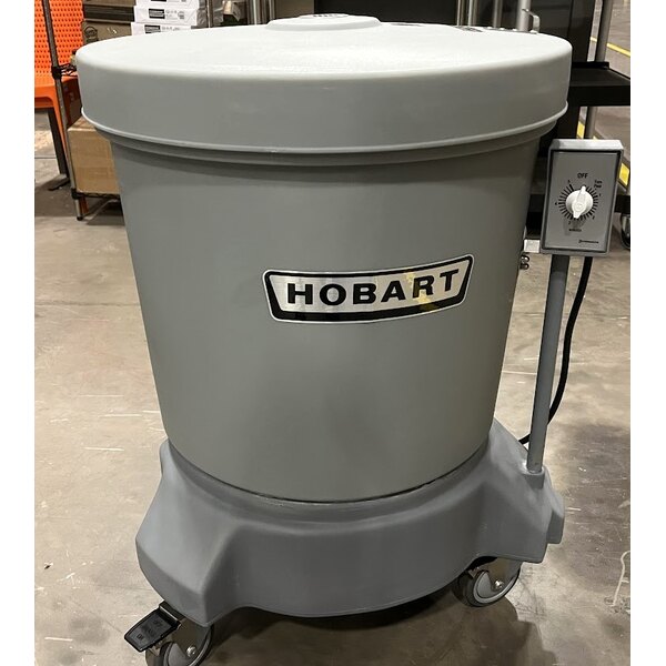 Scratch and Dent Hobart SDPE-11 20 Gallon Electric Polyethylene Salad Dryer - 1/4 HP