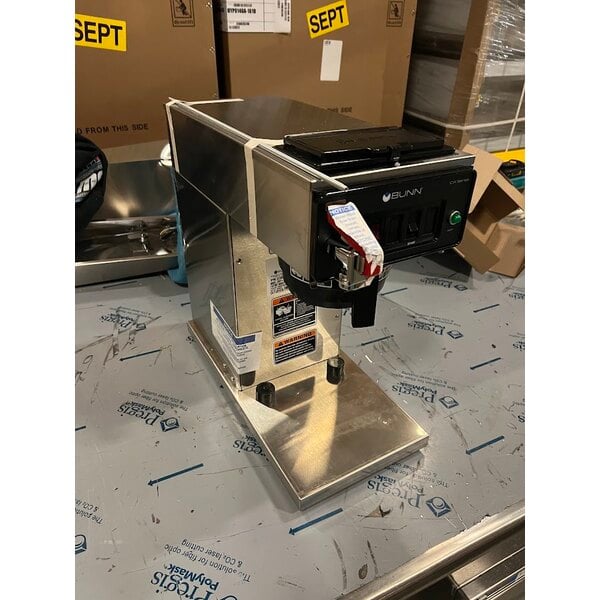 Scratch and Dent Bunn 23001.0069 CWTF-TC DV Automatic Thermal Carafe Coffee Brewer - Dual Voltage