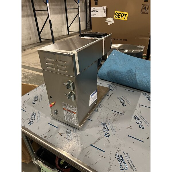 Scratch and Dent Bunn 23001.0069 CWTF-TC DV Automatic Thermal Carafe Coffee Brewer - Dual Voltage