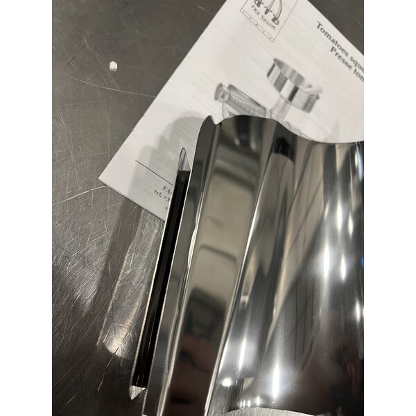 Scratch and Dent Tre Spade BIG-80 Electric Tomato Mill F07600/CSA - 3/4 hp, 430W