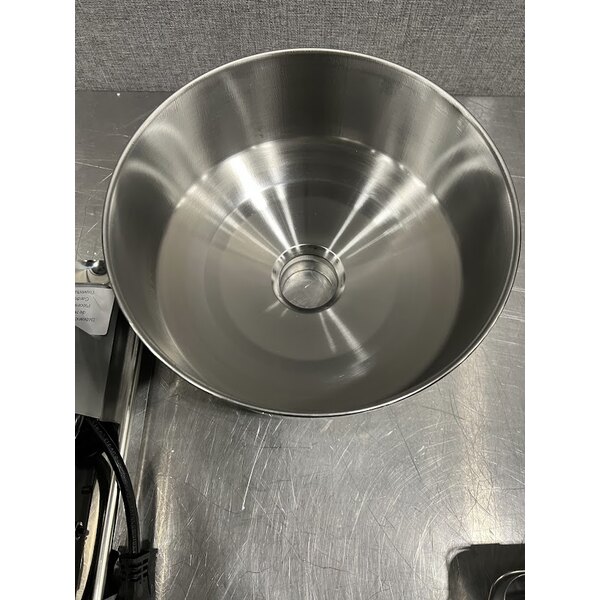 Scratch and Dent Tre Spade BIG-80 Electric Tomato Mill F07600/CSA - 3/4 hp, 430W