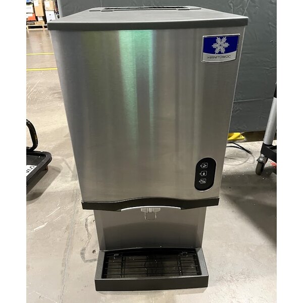 Scratch and Dent Manitowoc CNF0201A-L NEO 16 1/4" Air Cooled Countertop Nugget Ice Maker / Dispenser - 10 lb. Bin with Lever Dispensing - 115V