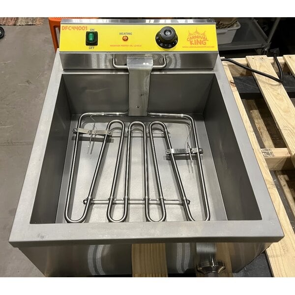 Scratch and Dent Carnival King DFC44001 25 lb. Funnel Cake / Donut Fryer - 240V, 4400W