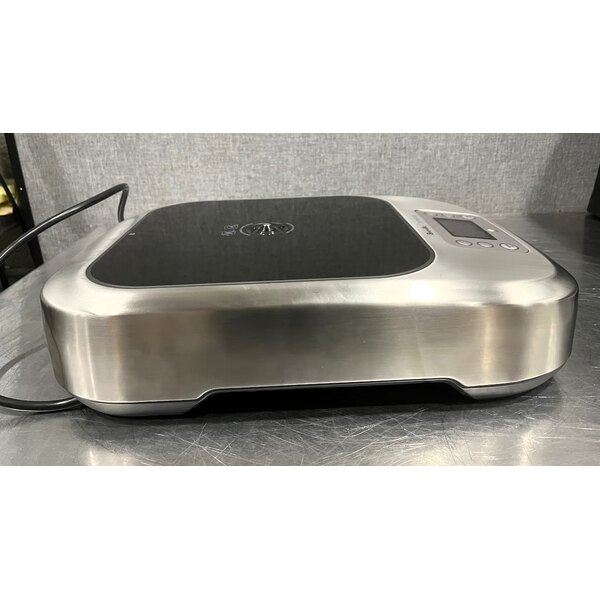 Scratch and Dent Breville Commercial CMC850 Control Freak Countertop Induction Range - 120V, 1800W