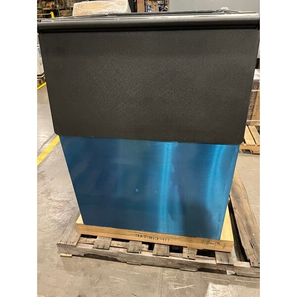 Scratch and Dent Hoshizaki B-500SF 30" Ice Storage Bin with Stainless Steel Finish - 500 lb.