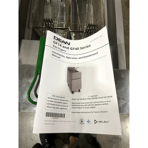 Scratch and Dent Dean by Frymaster GF14 Open Pot Liquid Propane Floor Fryer 40 lb. - 100,000 BTU