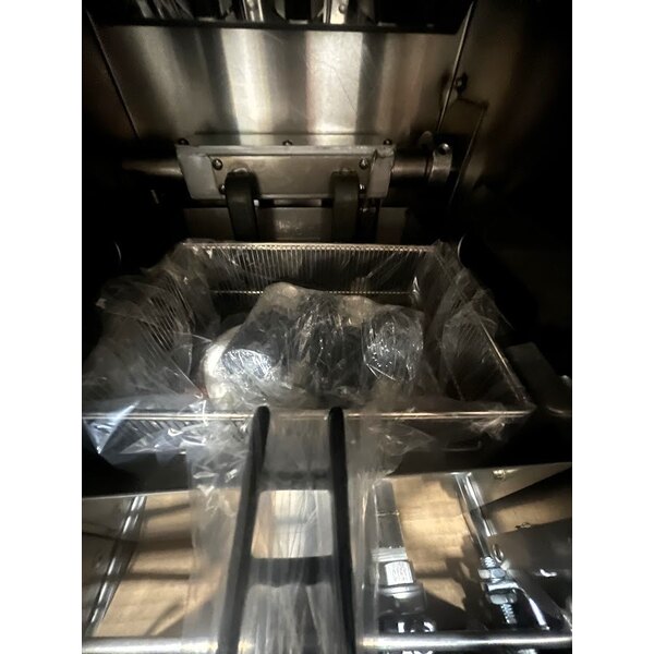 Scratch and Dent Perfect Fry PFC500-240V/1PH PFC Semi-Automatic Ventless Countertop Deep Fryer - 240V, 5.5 kW, 1 Phase