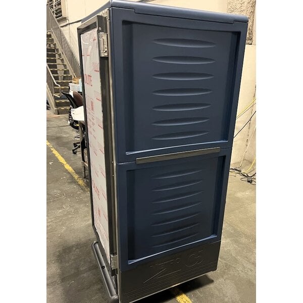 Scratch and Dent Metro C539-CFC-4-BU C5 3 Series Heated Holding / Proofing Cabinet with Clear Door - Blue
