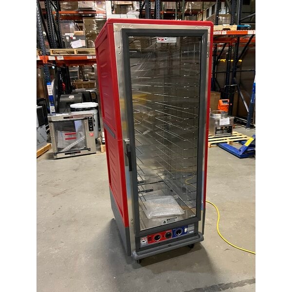 Scratch and Dent Metro C539-CFC-4 C5 3 Series Heated Full-Size Insulated Holding / Proofing Cabinet- Clear Door 120V