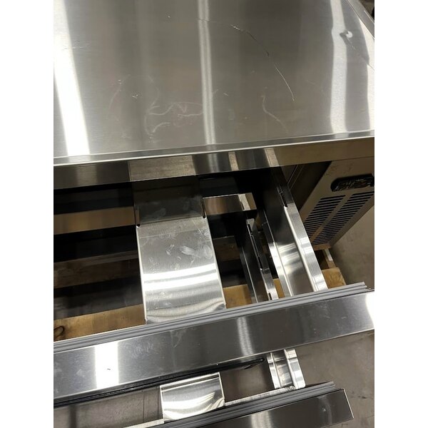 Scratch and Dent Avantco CBE-36-HC 36" 2 Drawer Refrigerated Chef Base