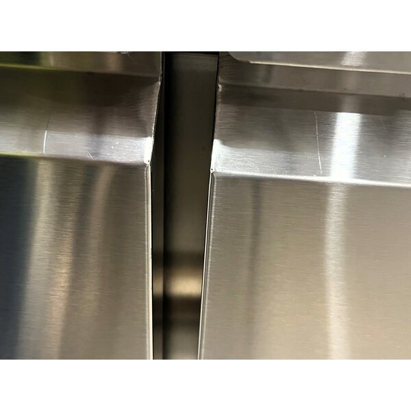 Scratch and Dent Avantco ZUC-36R-HC 36" Front Breathing Undercounter Refrigerator