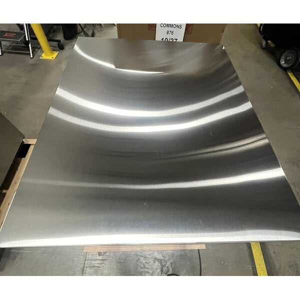 Scratch and Dent Avantco ZUC-36R-HC 36" Front Breathing Undercounter Refrigerator