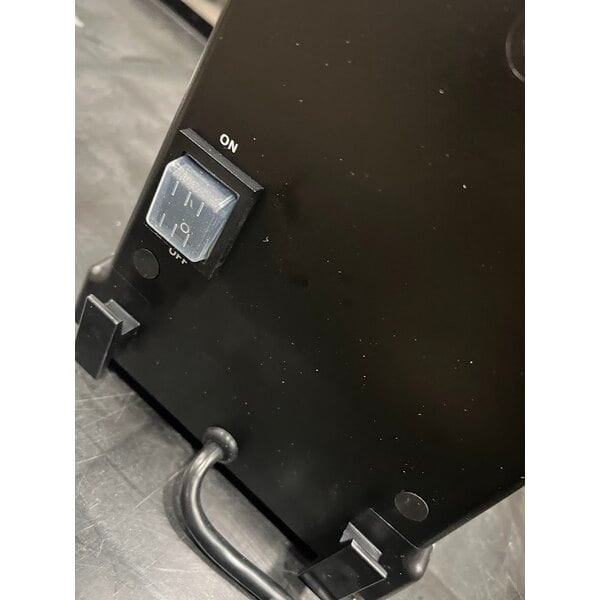 Scratch and Dent Waring WDM120TX Single Spindle Three Speed Drink Mixer with Timer - 120V, 375W